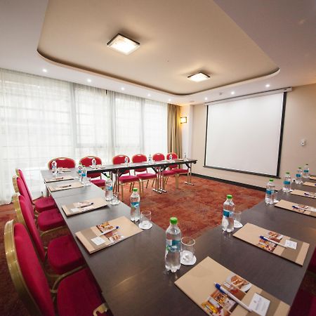 Leonardo Hotel Bucharest City Center Екстериор снимка
