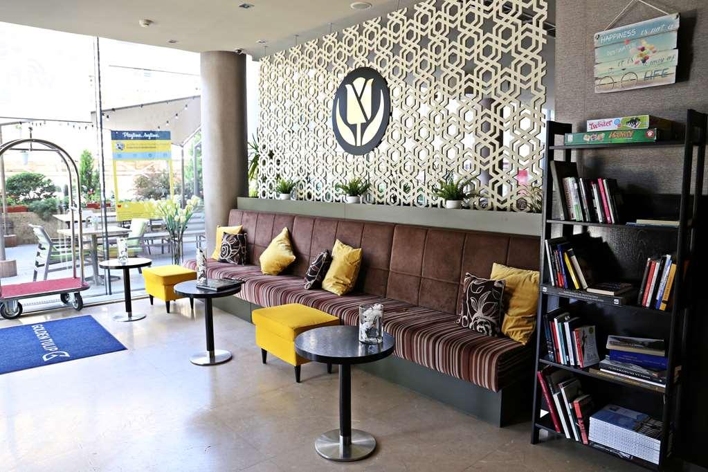 Leonardo Hotel Bucharest City Center Интериор снимка