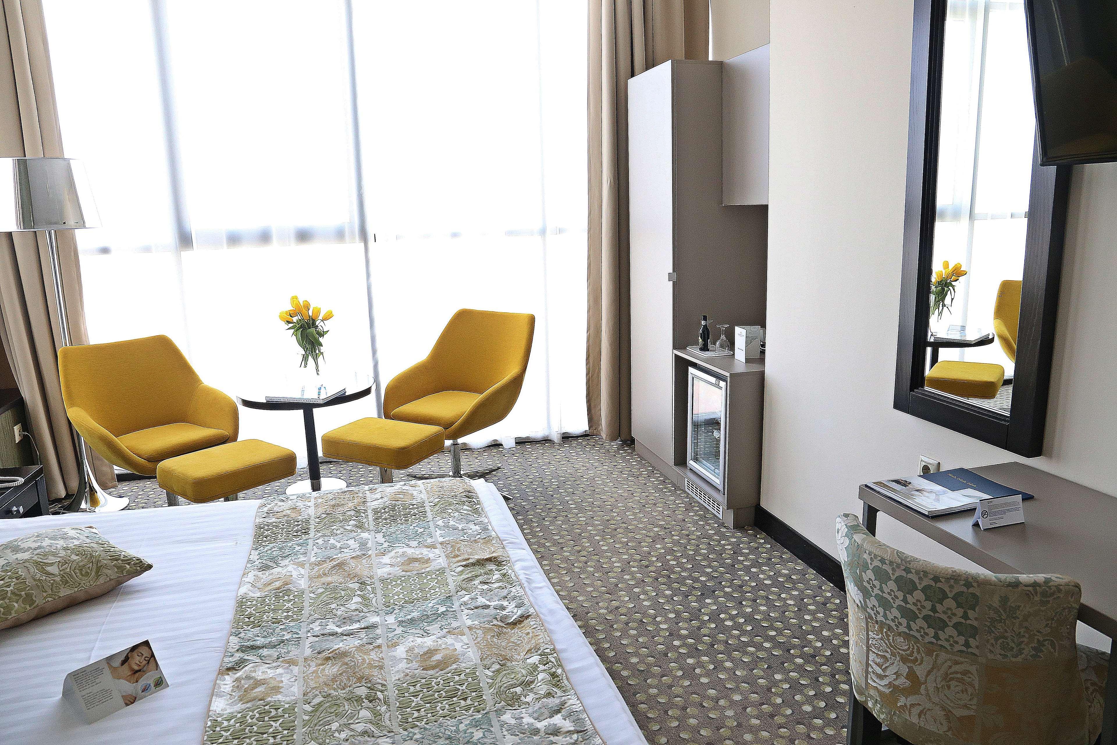 Leonardo Hotel Bucharest City Center Екстериор снимка
