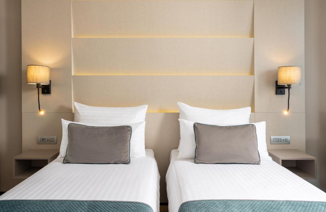 Leonardo Hotel Bucharest City Center Екстериор снимка